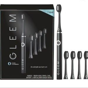 (NWT) Gleem Electric Toothbrush with Replacement Heads